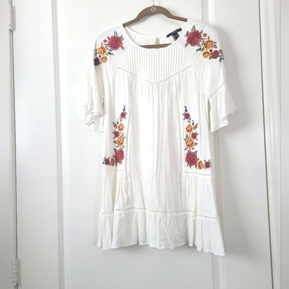 F21 White Rose Floral Embroidered Dress Medium - Picture 1 of 5